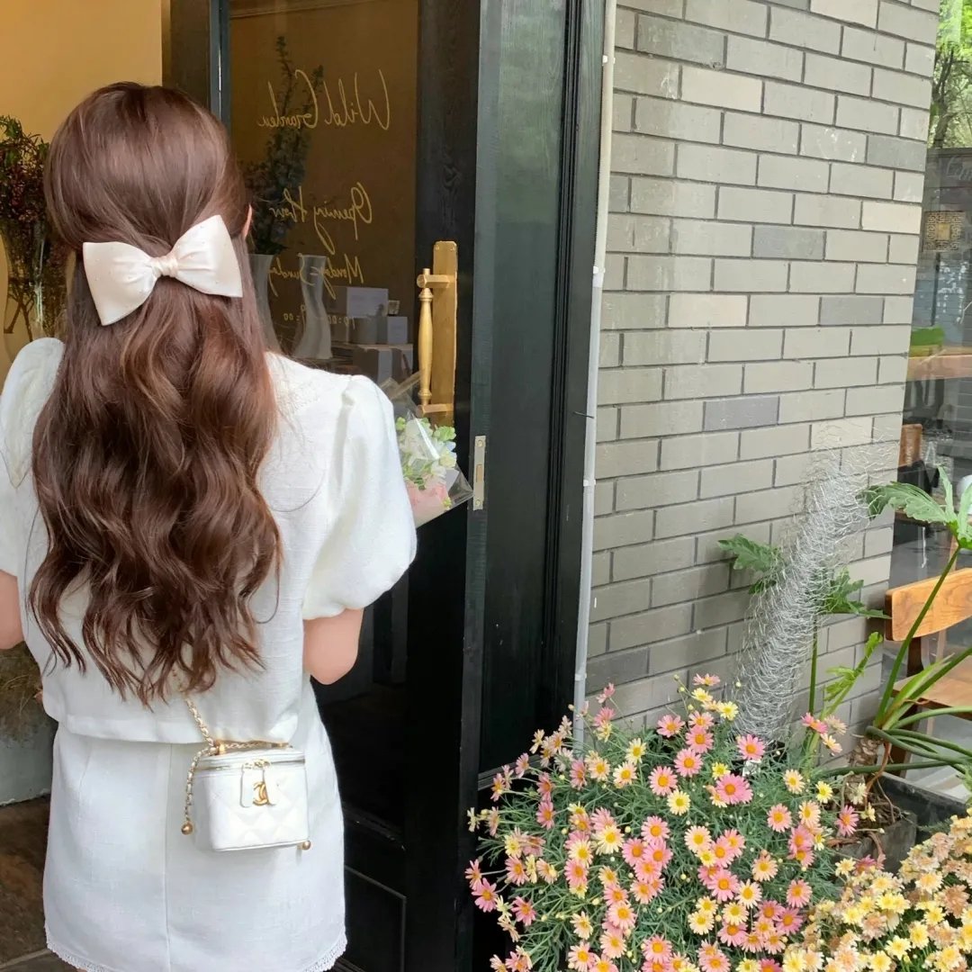山间传来牛铃声